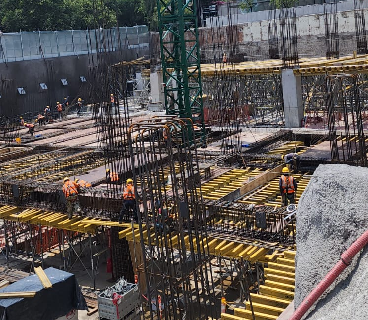 Proyecto de construcción de centro comercial